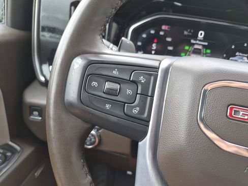 Used 2024 GMC Sierra 1500 SLT AWD/4WD image 19