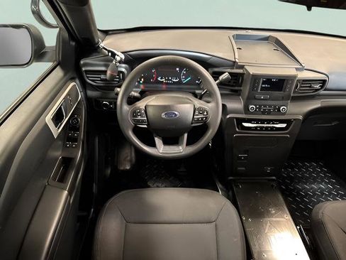 Used 2024 Ford Explorer 4WD Police Interceptor image 12