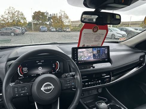 Certified 2024 Nissan Rogue SL w/ SL Premium Package image 13