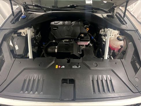 Used 2023 Genesis GV70 2.5T w/ Sport Prestige Package image 31