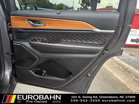 Used 2022 Jeep Grand Cherokee L Summit image 15