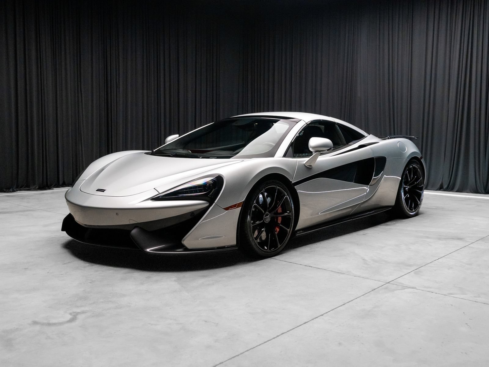 Used 2019 McLaren 570S Spider RWD image 38