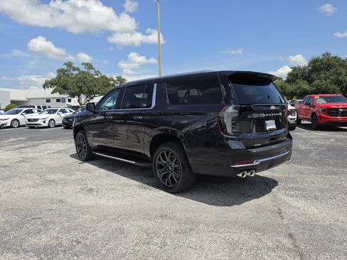 New 2026 Chevrolet Suburban Premier w/ Sun And Tow Package RWD image 7