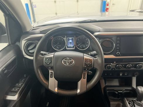 Used 2023 Toyota Tacoma SR5 w/ Technology Package AWD/4WD image 11