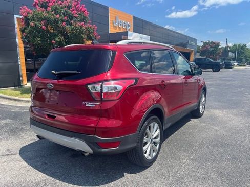 Used 2018 Ford Escape Titanium AWD/4WD image 23