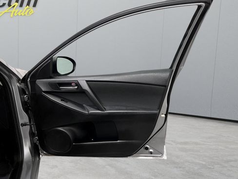 Used 2013 MAZDA MAZDA3 i SV image 19