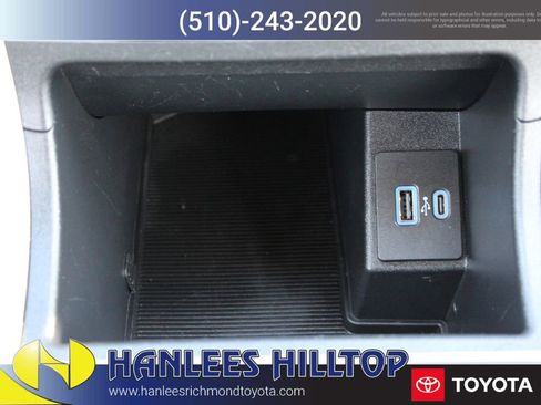 Used 2024 Ford Edge SE image 22