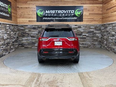 Used 2022 Toyota RAV4 XSE w/ Weather Package image 8