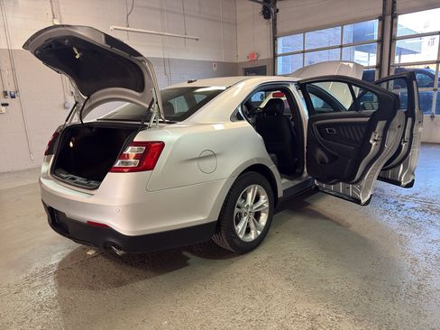 Used 2013 Ford Taurus SEL AWD/4WD image 12
