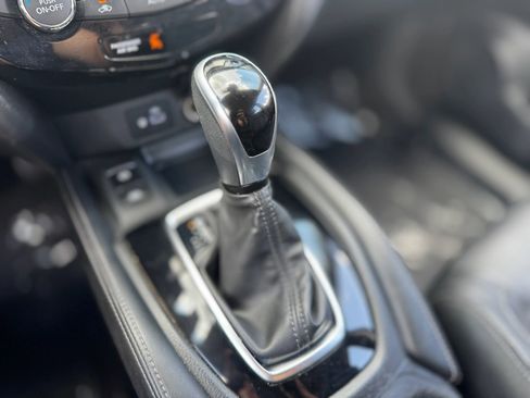 Used 2020 Nissan Rogue SL image 19