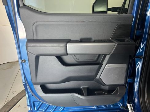 Used 2025 Ford F150 Lariat w/ Equipment Group 502A High AWD/4WD image 26