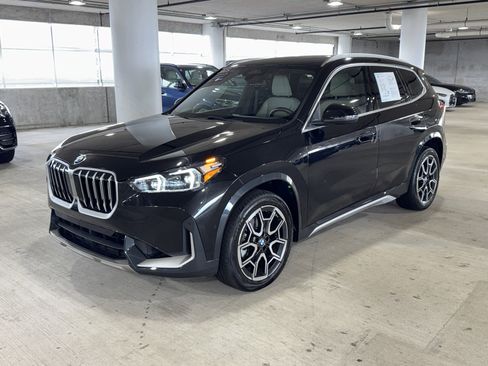 Certified 2025 BMW X1 xDrive28i w/ Convenience Package image 4