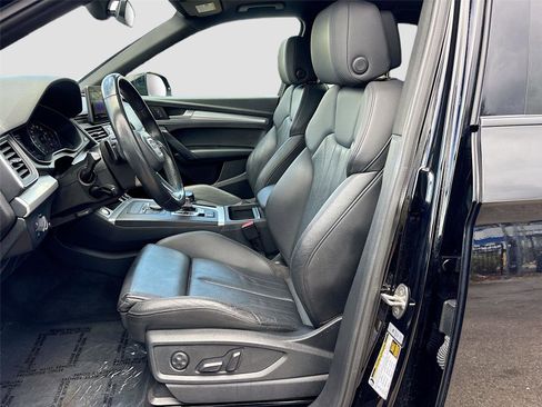 Used 2020 Audi Q5 2.0T Premium w/ Titanium Sport Package image 20
