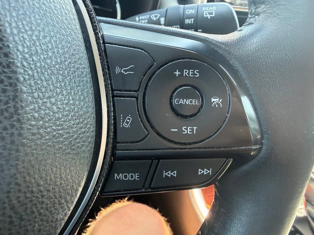 Used 2019 Toyota RAV4 Adventure w/ Cold Weather Package AWD/4WD image 18