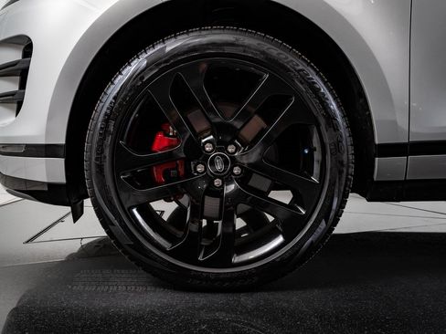 Used 2023 Land Rover Range Rover Evoque R-Dynamic SE image 13