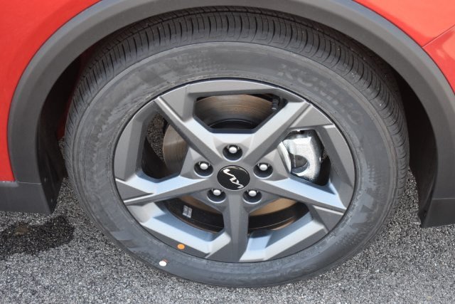 New 2026 Kia K4 FWD image 12