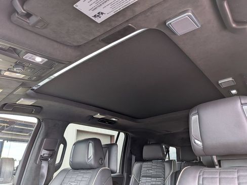 Used 2024 Cadillac Escalade ESV Sport Platinum w/ LPO, ONYX Package AWD/4WD image 29