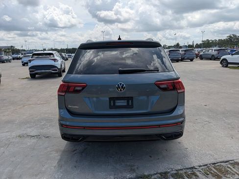 Used 2023 Volkswagen Tiguan SE R-Line FWD image 7