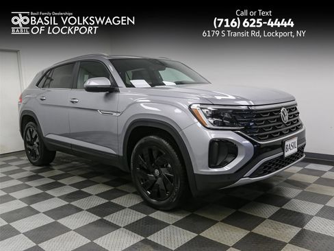 New 2026 Volkswagen Atlas Cross Sport SE AWD/4WD image 1
