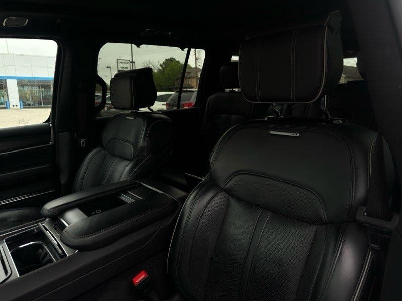 Used 2024 Jeep Grand Wagoneer Series II Obsidian w/ Quick Order Packagew 28T AWD/4WD image 12
