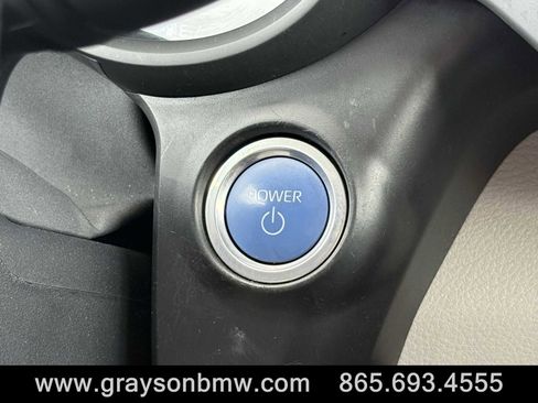 Used 2024 Toyota Sienna LE FWD image 37