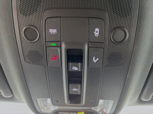 Used 2023 Audi Q3 2.0T Premium Plus w/ Premium Plus Package image 21