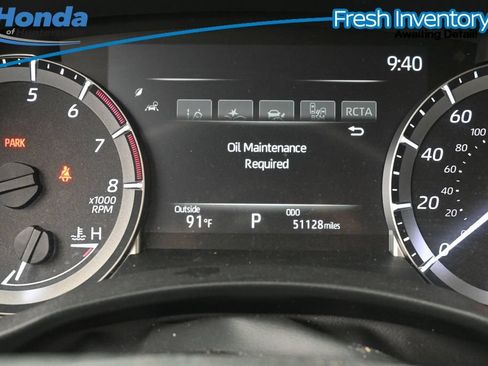 Used 2024 Toyota Highlander XLE FWD image 15