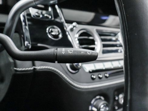 Used 2016 Rolls-Royce Ghost image 18