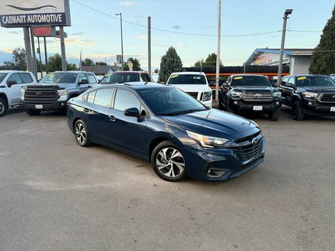 Used 2025 Subaru Legacy Premium w/ Popular Package #1A AWD/4WD image 2