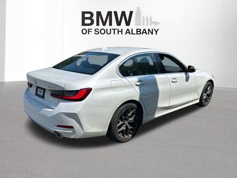 Used 2026 BMW 330i xDrive Sedan w/ Premium Package AWD/4WD image 5