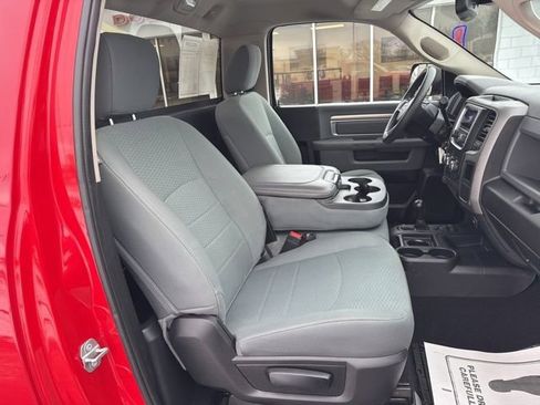 Used 2018 RAM 2500 Tradesman w/ Chrome Appearance Group image 21