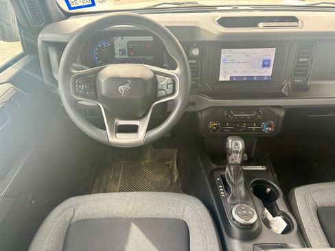 Used 2023 Ford Bronco 4-Door AWD/4WD image 10
