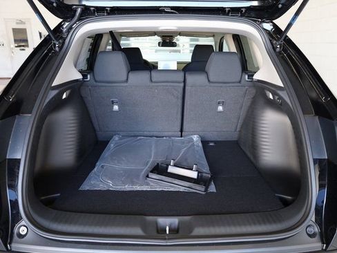 New 2026 Honda HR-V LX image 9