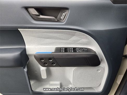 New 2025 Ford Maverick XLT w/ XLT Luxury Package image 23