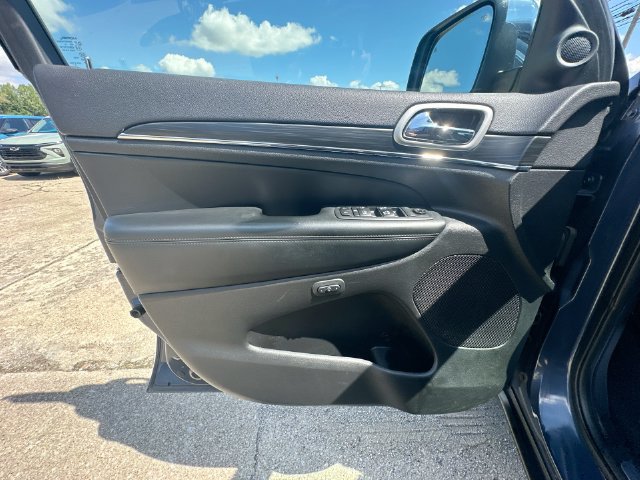 Used 2020 Jeep Grand Cherokee Limited w/ Premium Lighting Group AWD/4WD image 32