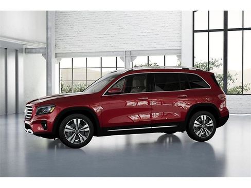 New 2026 Mercedes-Benz GLB 250 4MATIC image 36