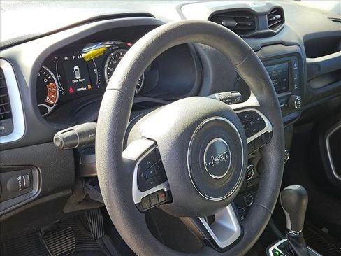 Used 2019 Jeep Renegade Sport image 10