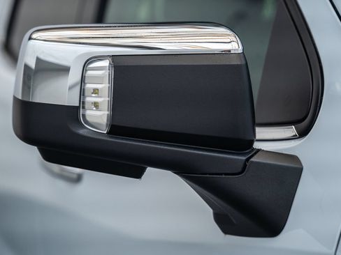 New 2026 Chevrolet Silverado 1500 LTZ w/ Technology Package AWD/4WD image 19