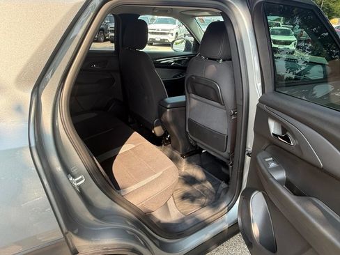 Used 2026 Chevrolet TrailBlazer LS w/ LS Convenience Package FWD image 14