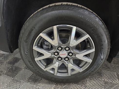 Used 2023 GMC Acadia SLE AWD/4WD image 13