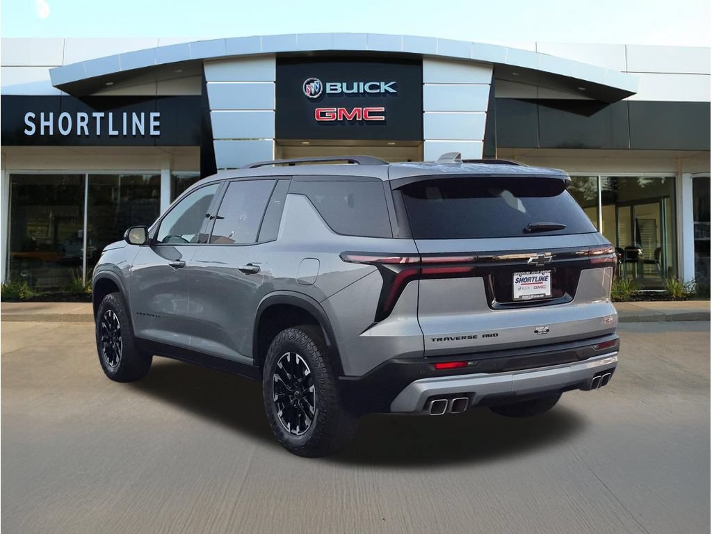 Used 2025 Chevrolet Traverse Z71 AWD/4WD image 5