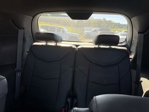 Certified 2023 Cadillac XT6 Premium Luxury w/ Platinum Package image 21