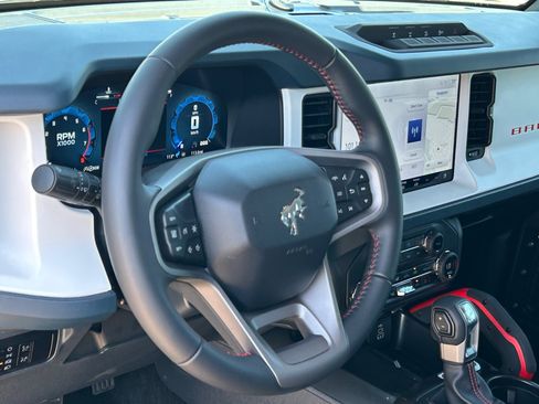 New 2026 Ford Bronco Heritage Edition AWD/4WD image 9
