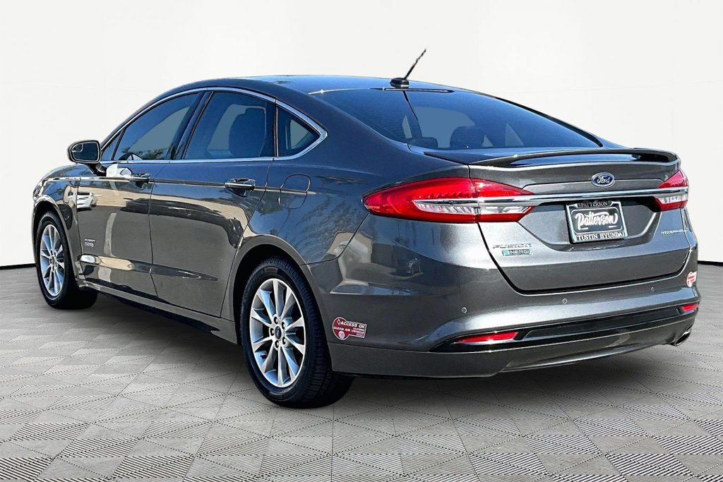 Used 2018 Ford Fusion Energi Titanium FWD image 6