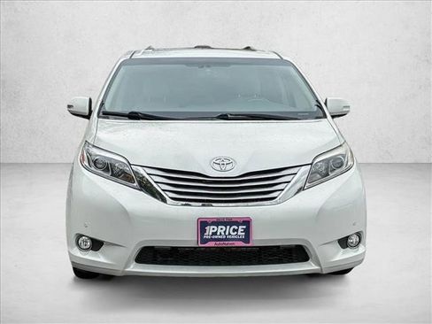 Used 2016 Toyota Sienna Limited Premium image 2