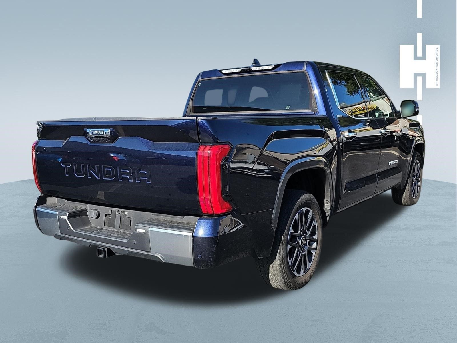 Used 2023 Toyota Tundra Limited w/ Power Package RWD image 3
