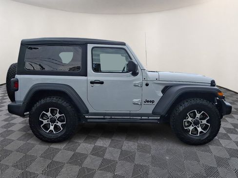 Used 2023 Jeep Wrangler Sport AWD/4WD image 7