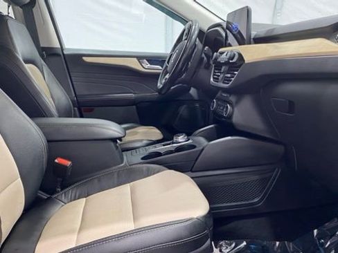 Used 2021 Ford Escape Titanium w/ Titanium Elite Package image 20