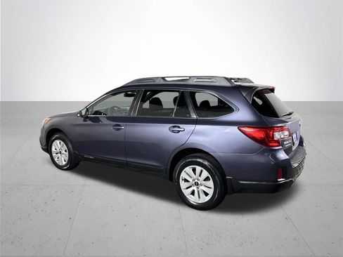 Used 2015 Subaru Outback 2.5i Premium w/ Popular Package #1 AWD/4WD image 8