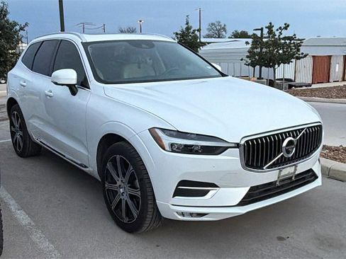Used 2021 Volvo XC60 T5 Inscription w/ Advanced Package image 3